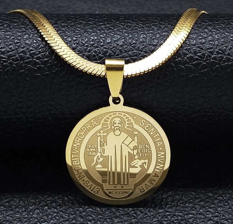 Medalha de São Bento em Aço Inoxidável (GANHE UMA PULSEIRA DE BRINDE + COLETÂNIA 7 LIVROS DE ORAÇÕES)